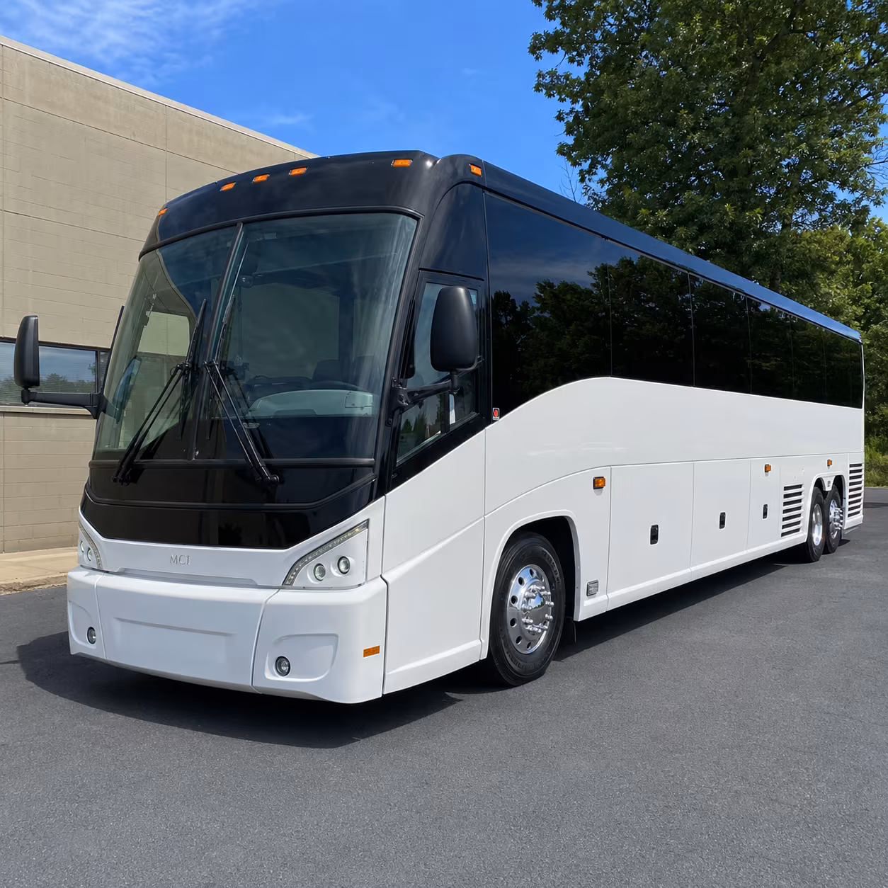 hayward charter bus rentals for tech and biotech campus shuttles