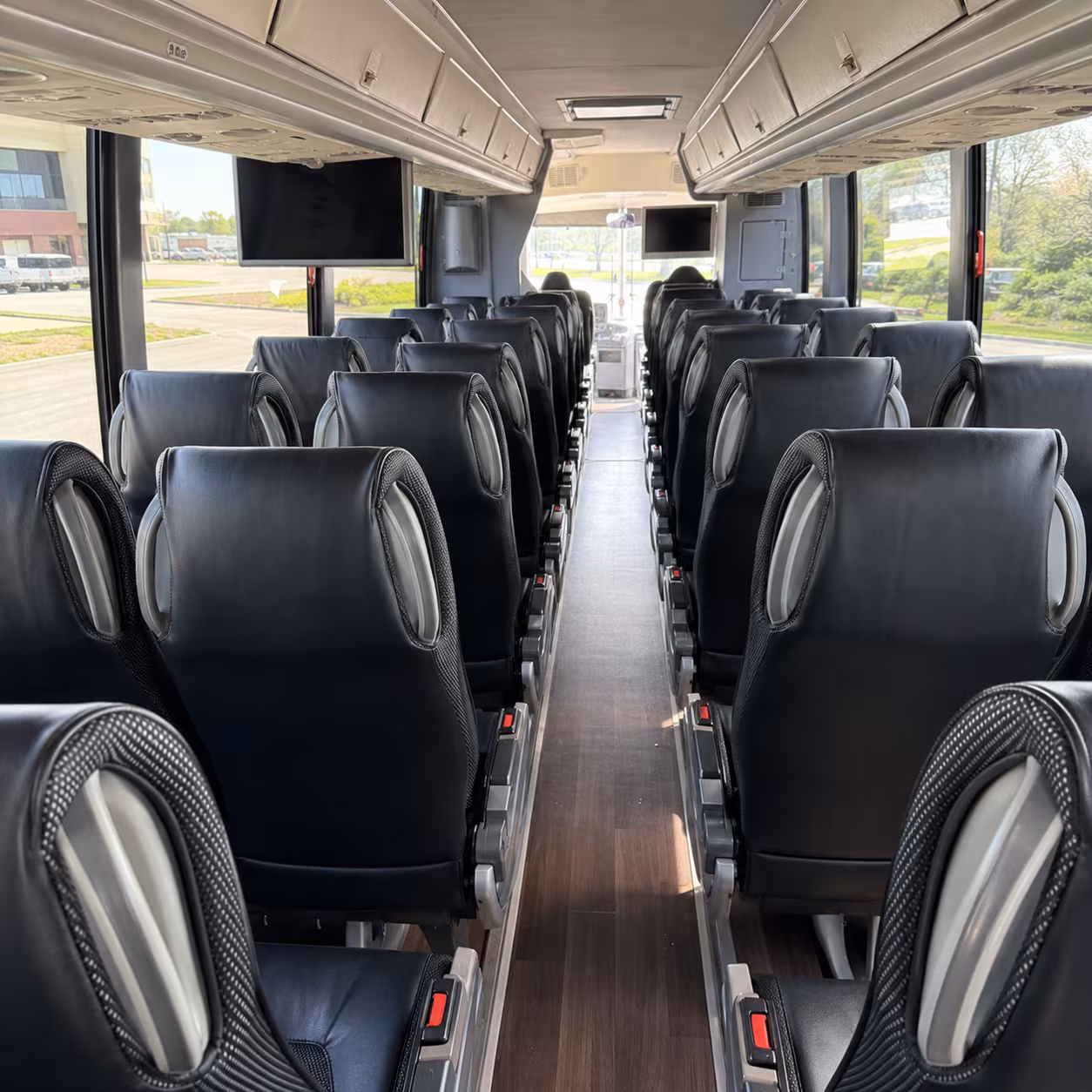 shuttle buses for hayward government conferences and civic events